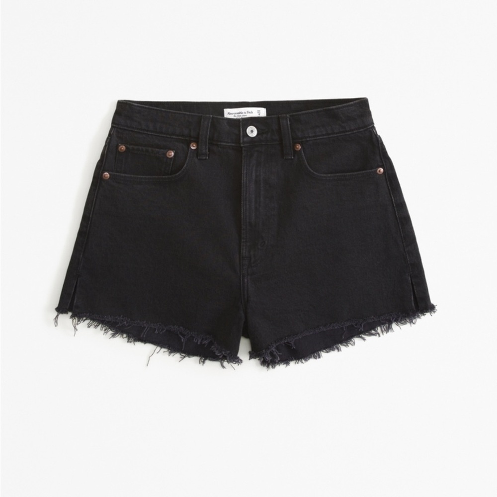 A&F Black Mom Short Curve Love